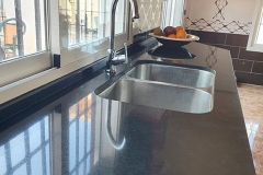 granito-negro-intenso-cocina-alhaurin-de-la-torre-encimeras-malaga-4cm-espesor