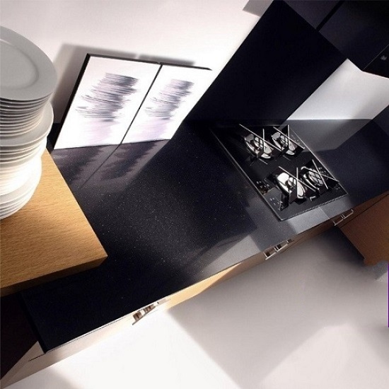 encimera de cocina muestra Compac Azabache