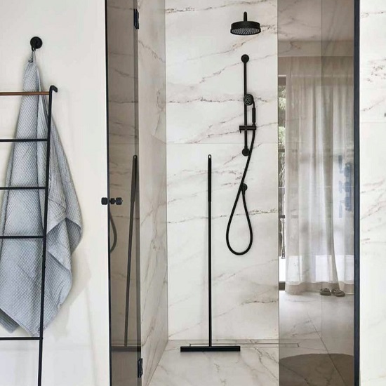 pared baño Dekton Rem