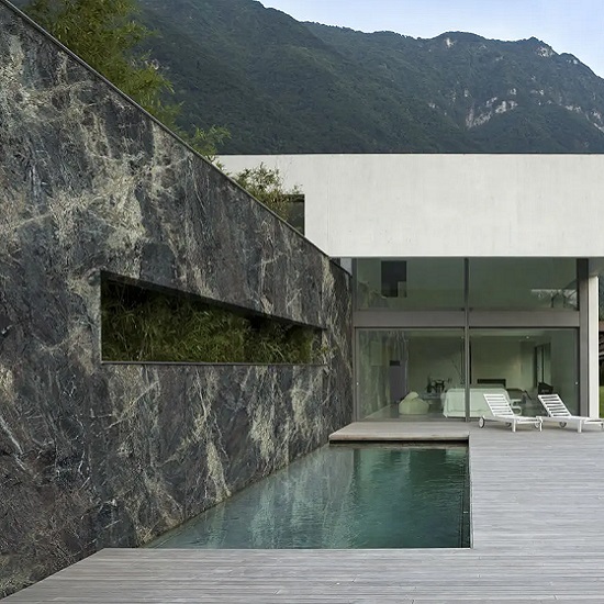 foto de un revestimiento exterior Neolith Amazonico