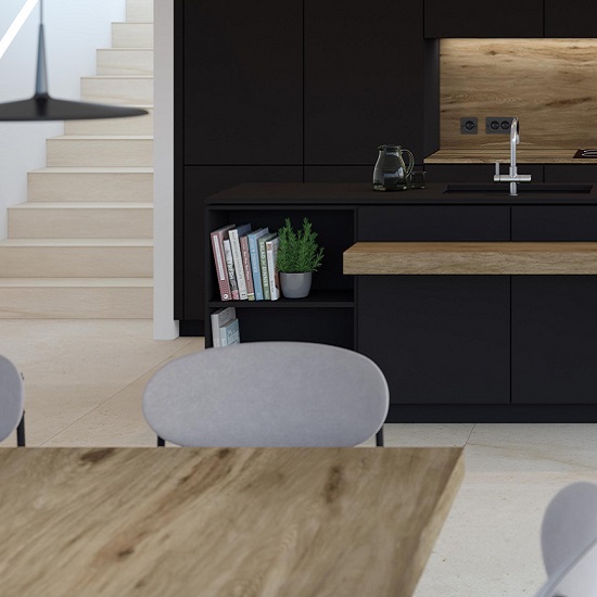 una isla de cocina en Ascale Boreal Umber porelanico efecto madera