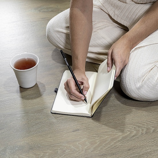 baldozas de suelo Ascale Boreal Umber con efecto madera