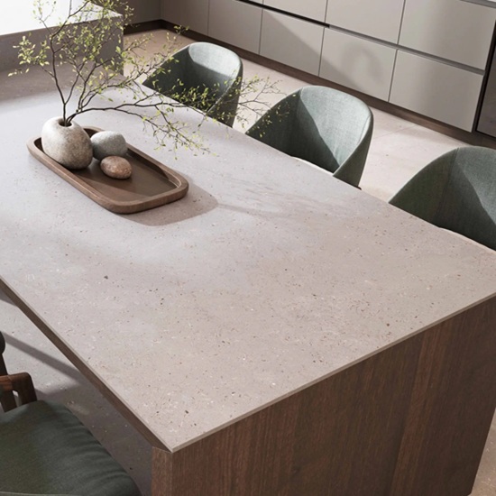 isla en una cocina en Ascale Dune Gray