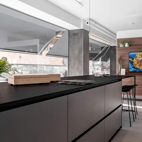 isla cocina Ceratop Nero Saint Laurent