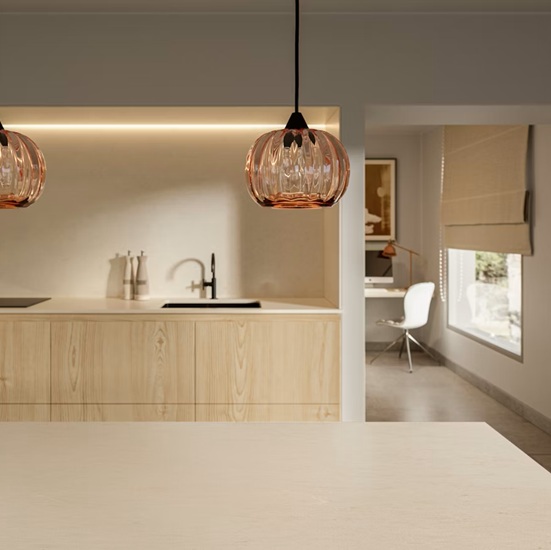 encimeras Silestone Linen Cream en una cocina blanca